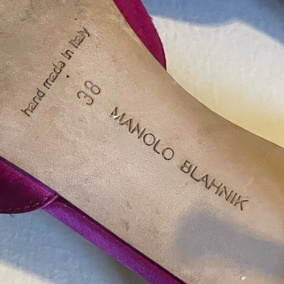 MANOLO BLAHNIK HANGISI SLINGBACKS sz 38 Dark Fuchsia Auth. Dustbags Included! - Picture 6 of 15